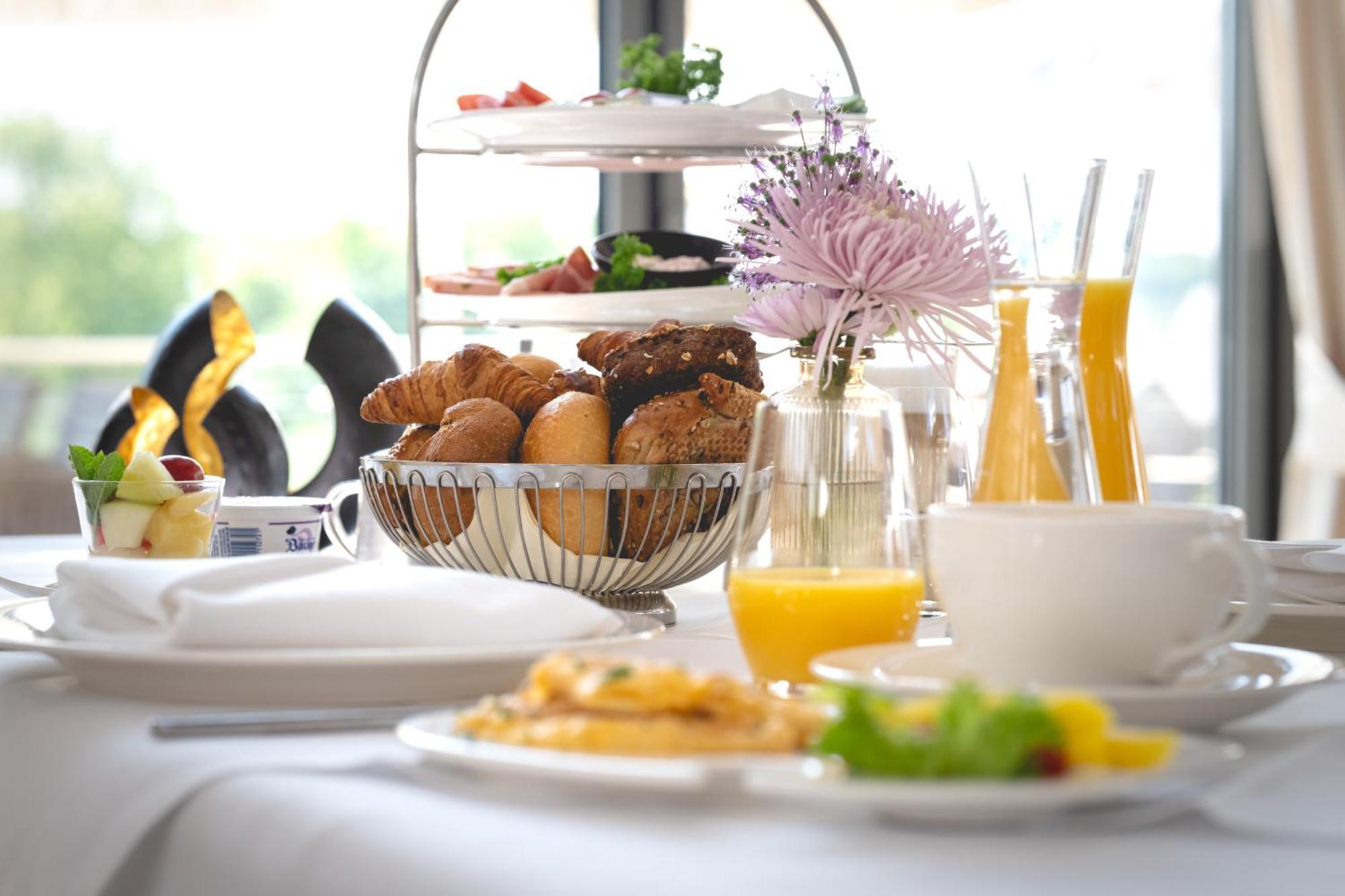 Golfhotel Gut Neuenhof Fröndenberg Εξωτερικό φωτογραφία